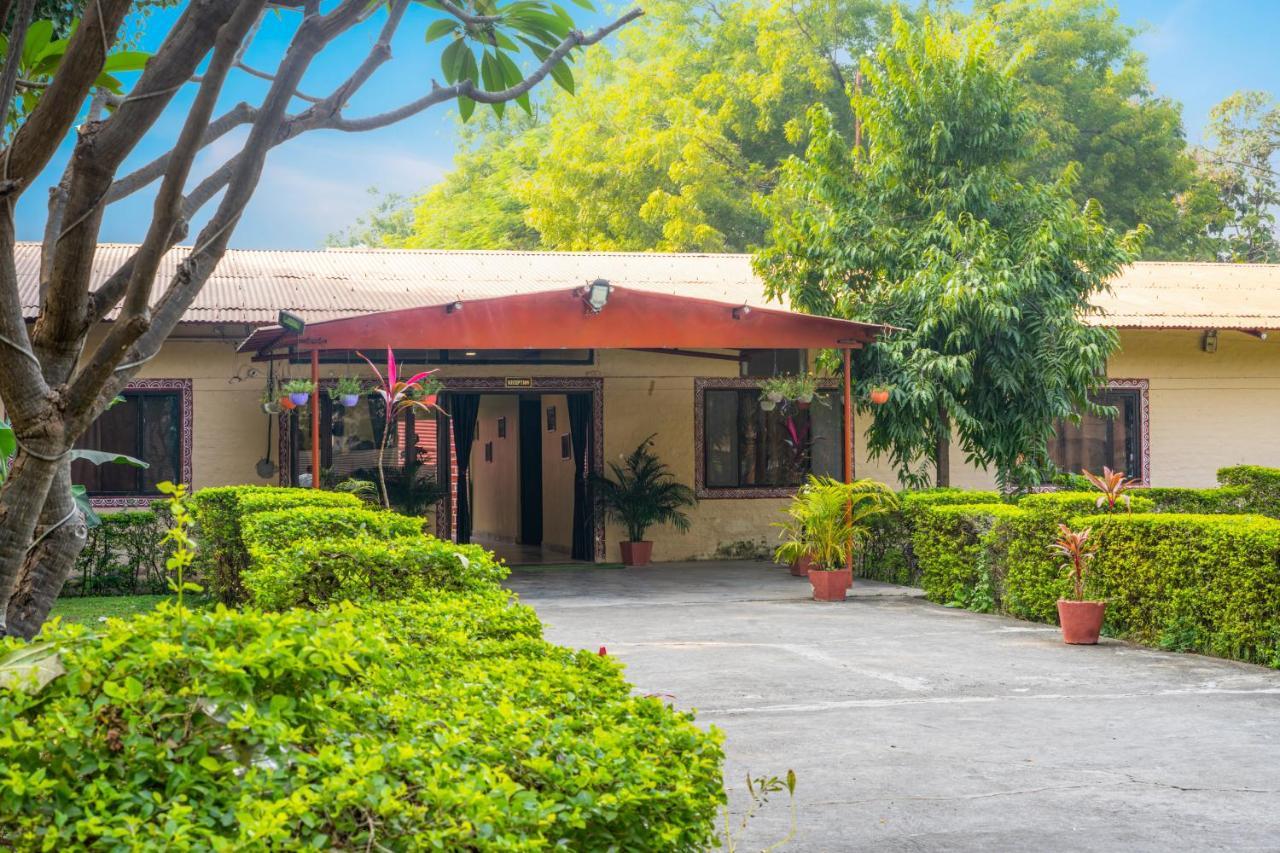 Narmada Hills Resort Godarpura Exteriér fotografie