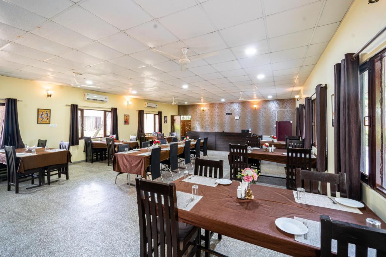 Narmada Hills Resort Godarpura Exteriér fotografie